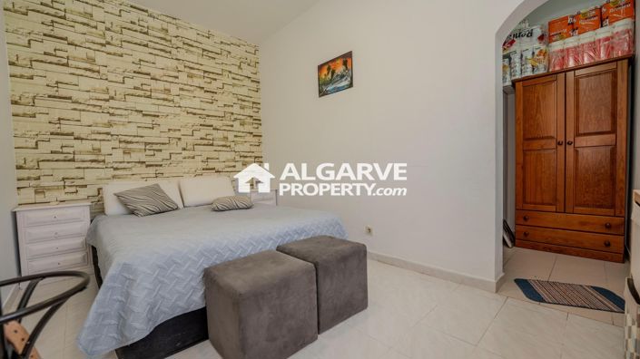 Image No.42-5 Bed Villa for sale