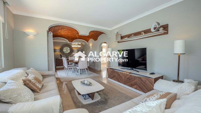 Image No.11-Villa de 4 chambres à vendre à Vilamoura