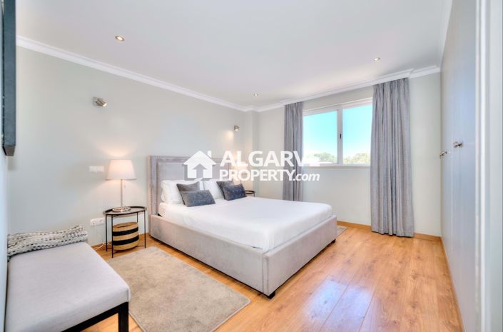 Image No.15-Villa de 4 chambres à vendre à Vilamoura