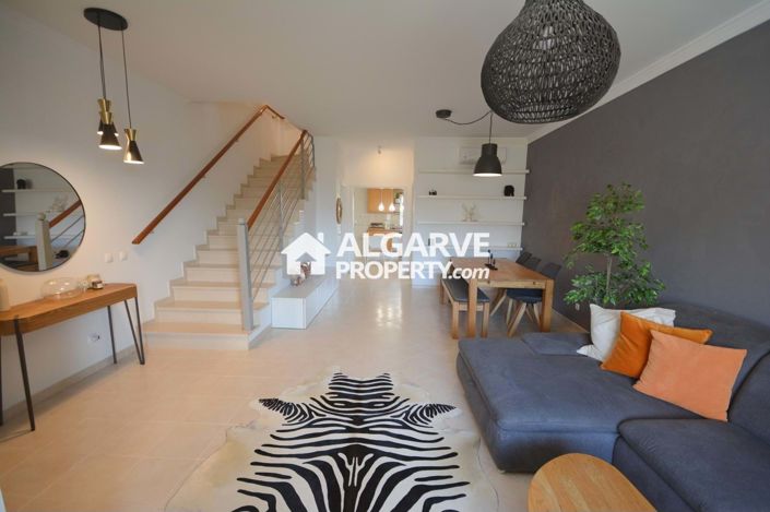 Image No.1-3 Bed Townhouse for sale
