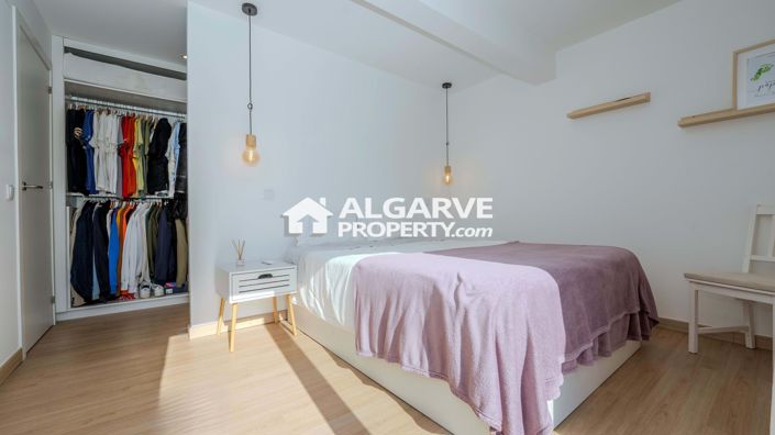 Image No.43-4 Bed Semi-Detached for sale