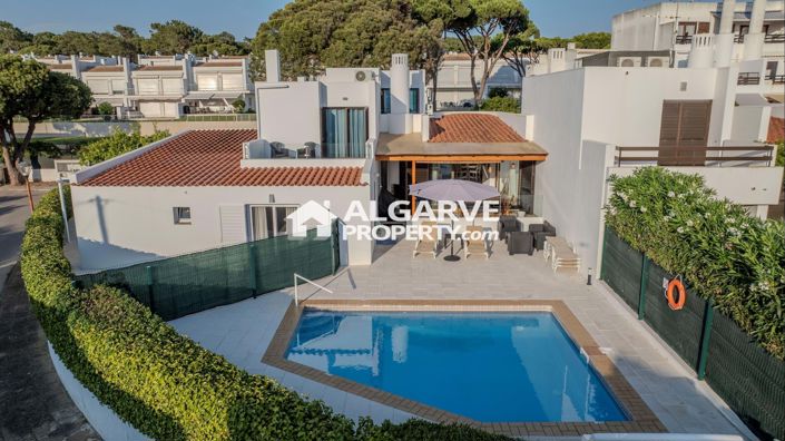 Image No.60-4 Bed Semi-Detached for sale