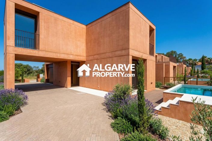 Image No.9-3 Bed Villa for sale