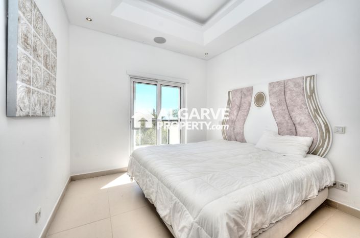 Image No.21-4 Bed Villa for sale