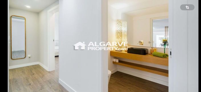 Image No.24-3 Bed Townhouse for sale