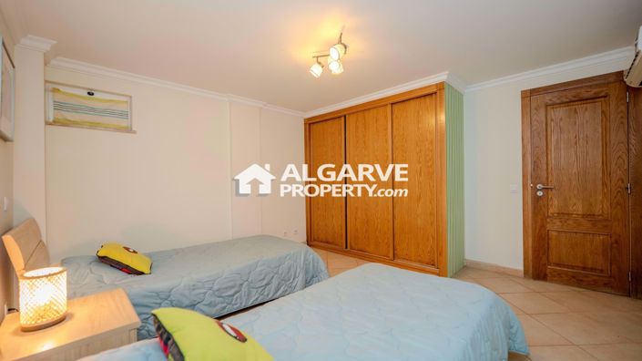 Image No.18-Jumelé de 4 chambres à vendre à Vilamoura