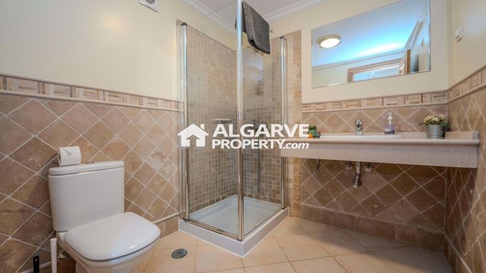 Image No.21-Jumelé de 4 chambres à vendre à Vilamoura