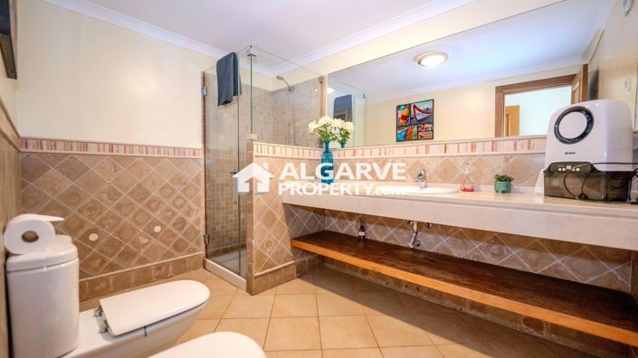 Image No.22-Jumelé de 4 chambres à vendre à Vilamoura