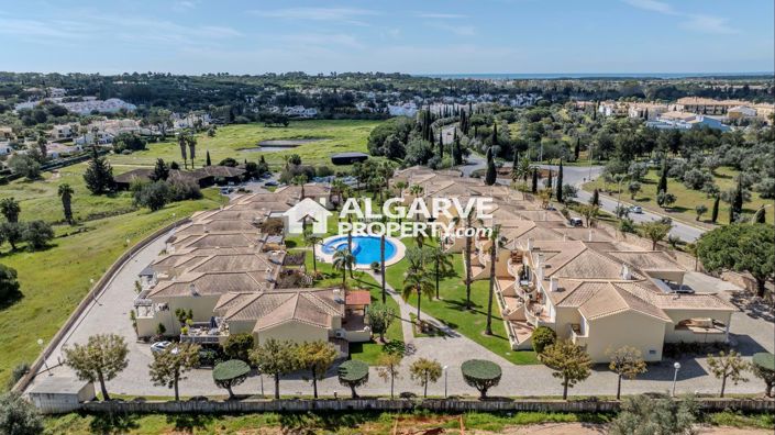 Image No.5-Jumelé de 4 chambres à vendre à Vilamoura