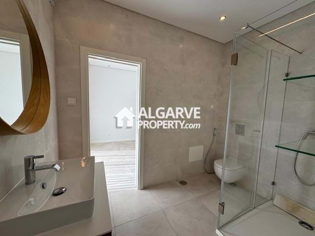 Image No.19-5 Bed Semi-Detached for sale