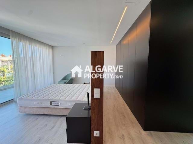 Image No.36-5 Bed Semi-Detached for sale