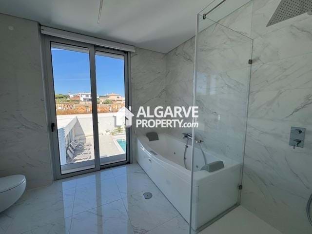 Image No.38-5 Bed Semi-Detached for sale