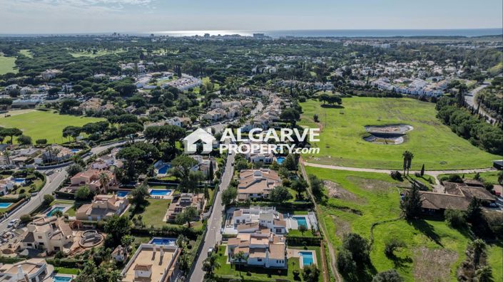 Image No.40-4 Bed Villa for sale