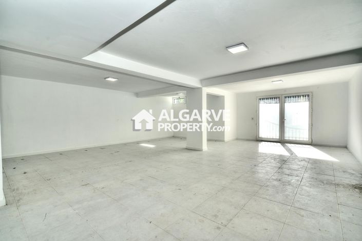 Image No.42-4 Bed Villa for sale