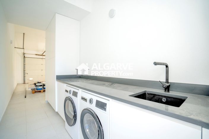 Image No.45-4 Bed Villa for sale