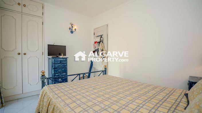 Image No.14-4 Bed Villa for sale