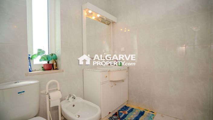 Image No.20-4 Bed Villa for sale