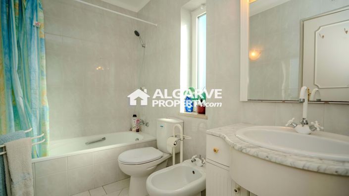 Image No.21-4 Bed Villa for sale