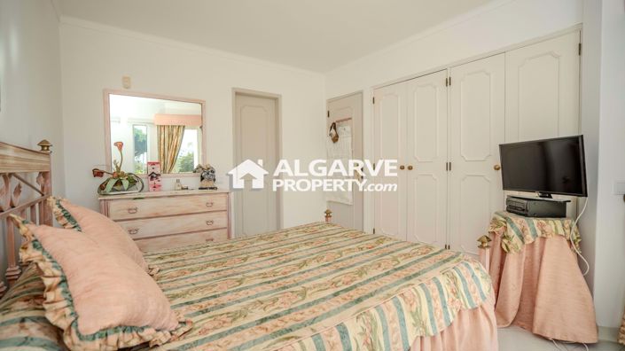 Image No.22-4 Bed Villa for sale