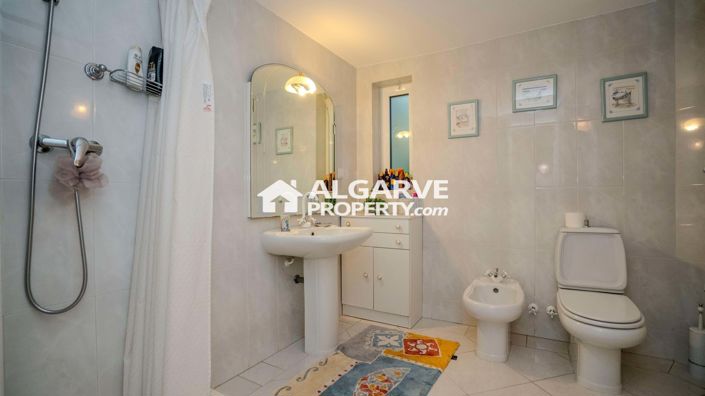 Image No.26-4 Bed Villa for sale