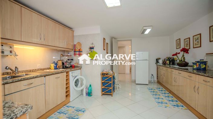 Image No.27-4 Bed Villa for sale