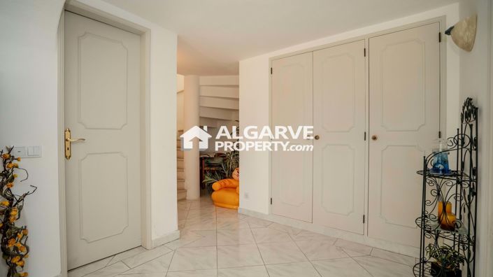 Image No.29-4 Bed Villa for sale