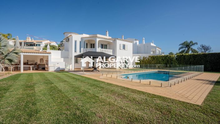 Image No.41-4 Bed Villa for sale