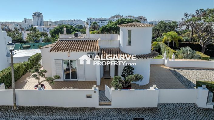 Image No.42-4 Bed Villa for sale