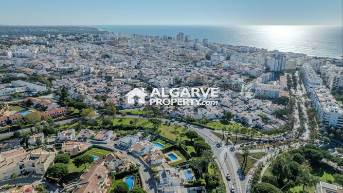 Image No.43-4 Bed Villa for sale