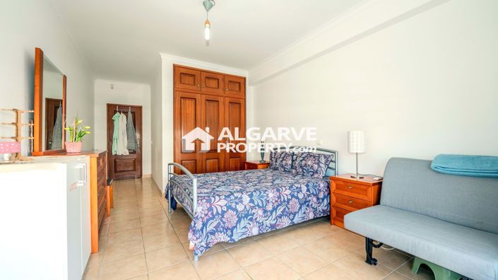 Image No.16-2 Bed Apartment for sale