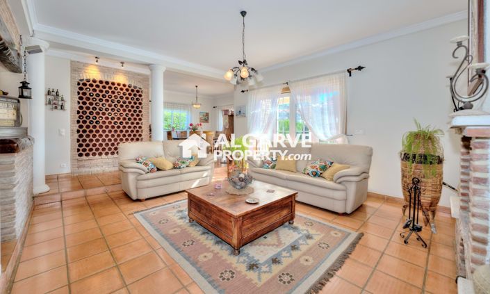 Image No.14-4 Bed Villa for sale