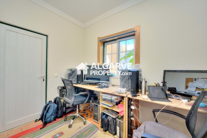 Image No.25-4 Bed Villa for sale