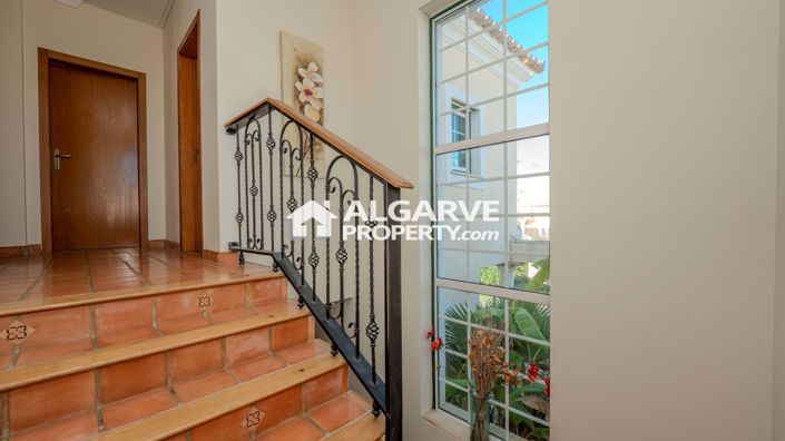 Image No.28-4 Bed Villa for sale