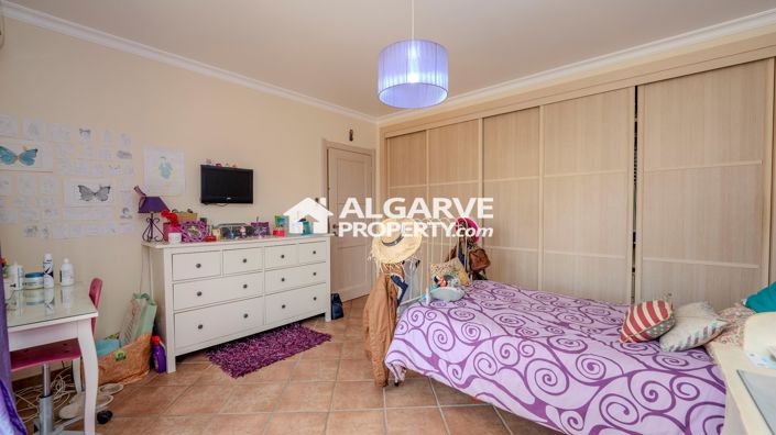 Image No.24-3 Bed Villa for sale
