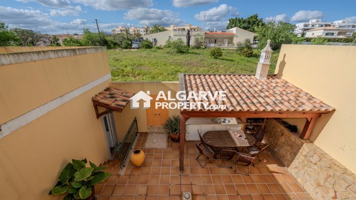 Image No.27-3 Bed Villa for sale