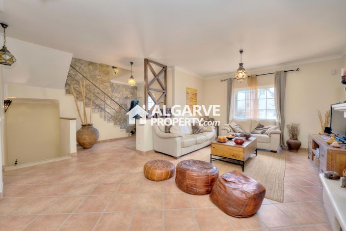 Image No.7-3 Bed Villa for sale