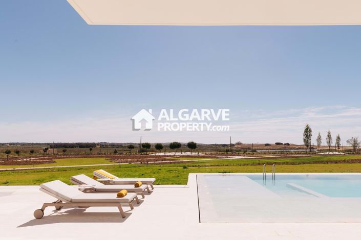 Image No.31-3 Bed Apartment for sale