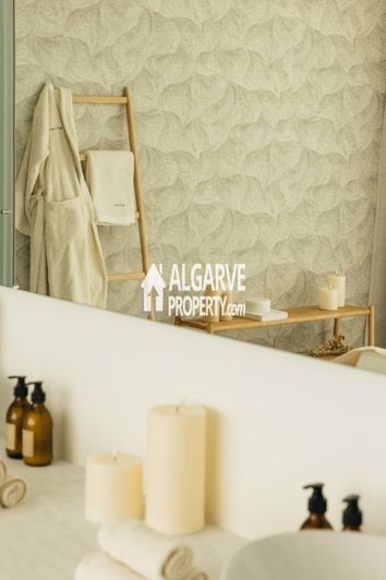 Image No.55-2 Bed Apartment for sale