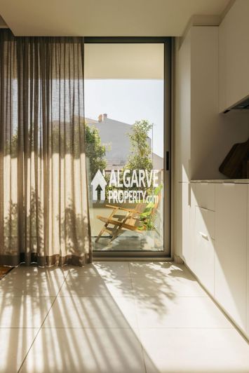 Image No.12-3 Bed Apartment for sale