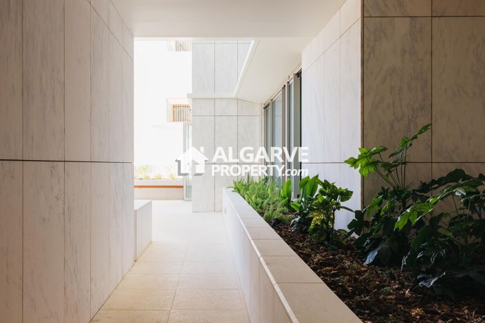 Image No.40-3 Bed Apartment for sale