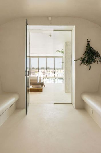 Image No.45-3 Bed Apartment for sale