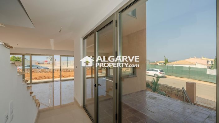 Image No.11-4 Bed Villa for sale