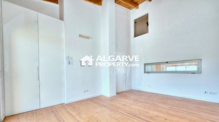 Image No.17-4 Bed Villa for sale