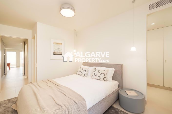 Image No.20-2 Bed Apartment for sale