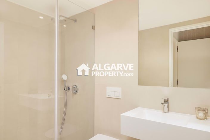 Image No.21-2 Bed Apartment for sale