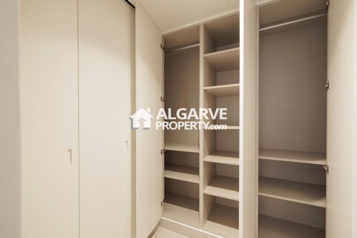 Image No.23-2 Bed Apartment for sale