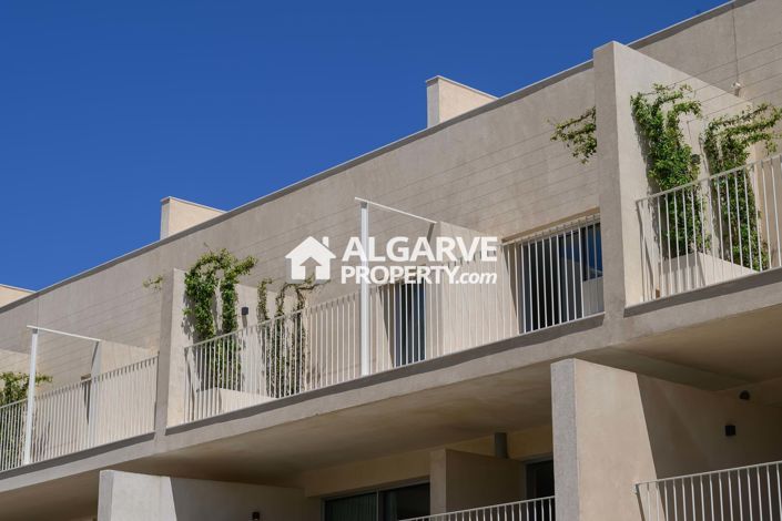 Image No.33-2 Bed Apartment for sale