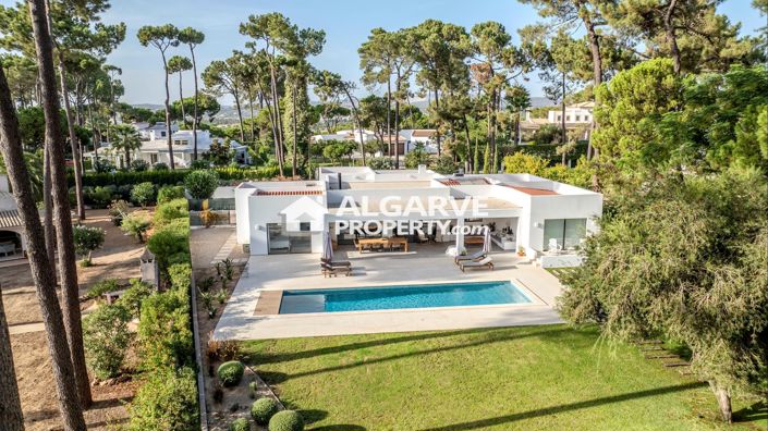Image No.1-4 Bed Villa for sale