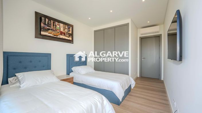 Image No.13-2 Bed Apartment for sale