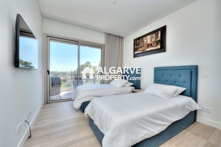 Image No.16-2 Bed Apartment for sale